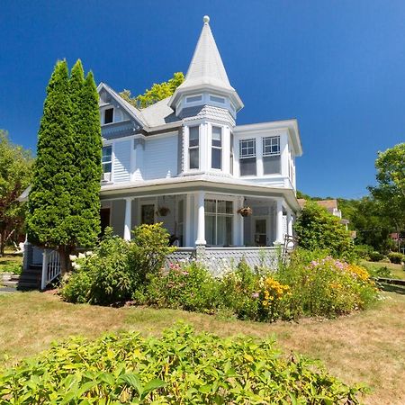 Streamside Victorian Villa Margaretville Екстериор снимка