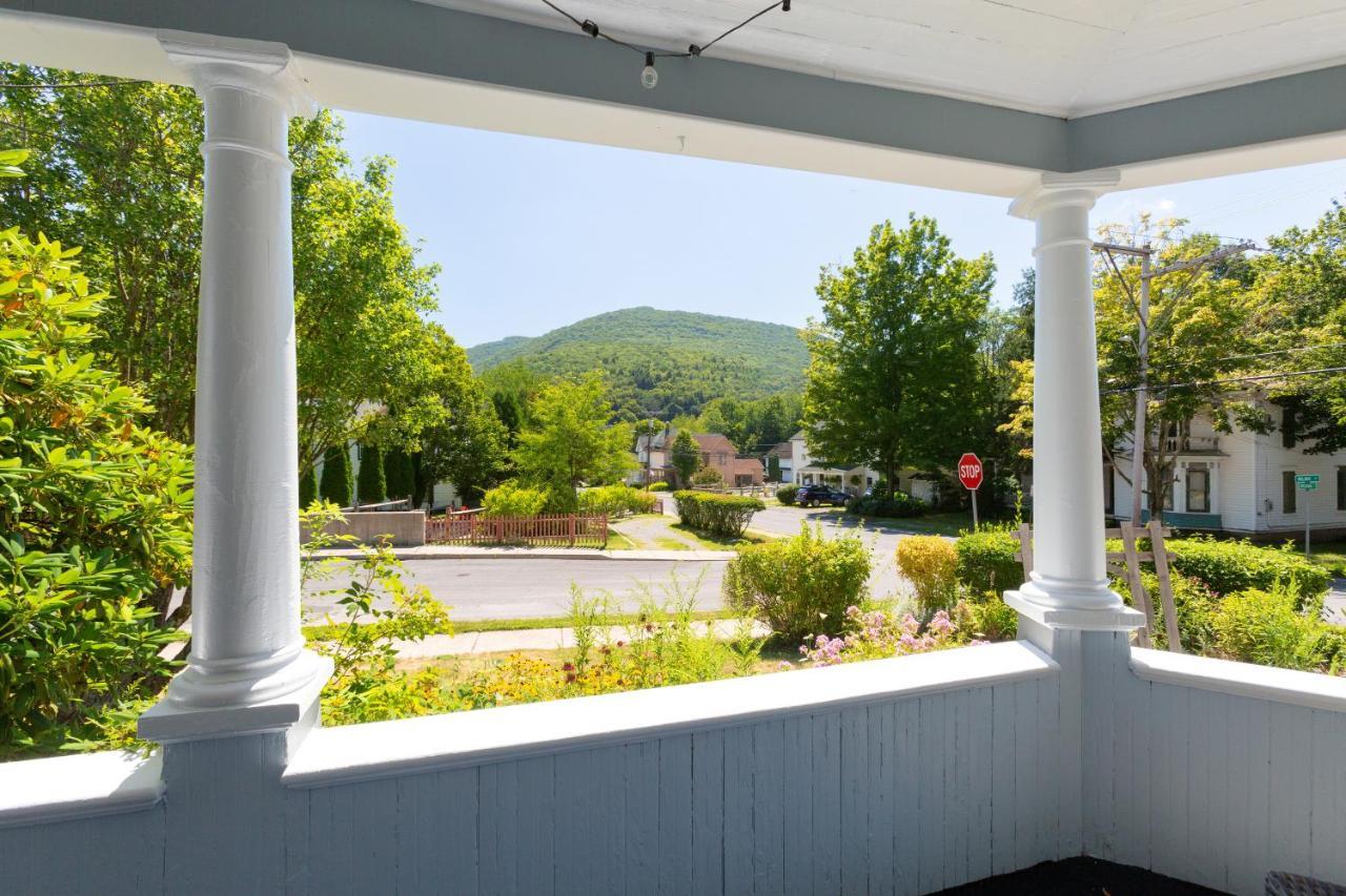 Streamside Victorian Villa Margaretville Екстериор снимка